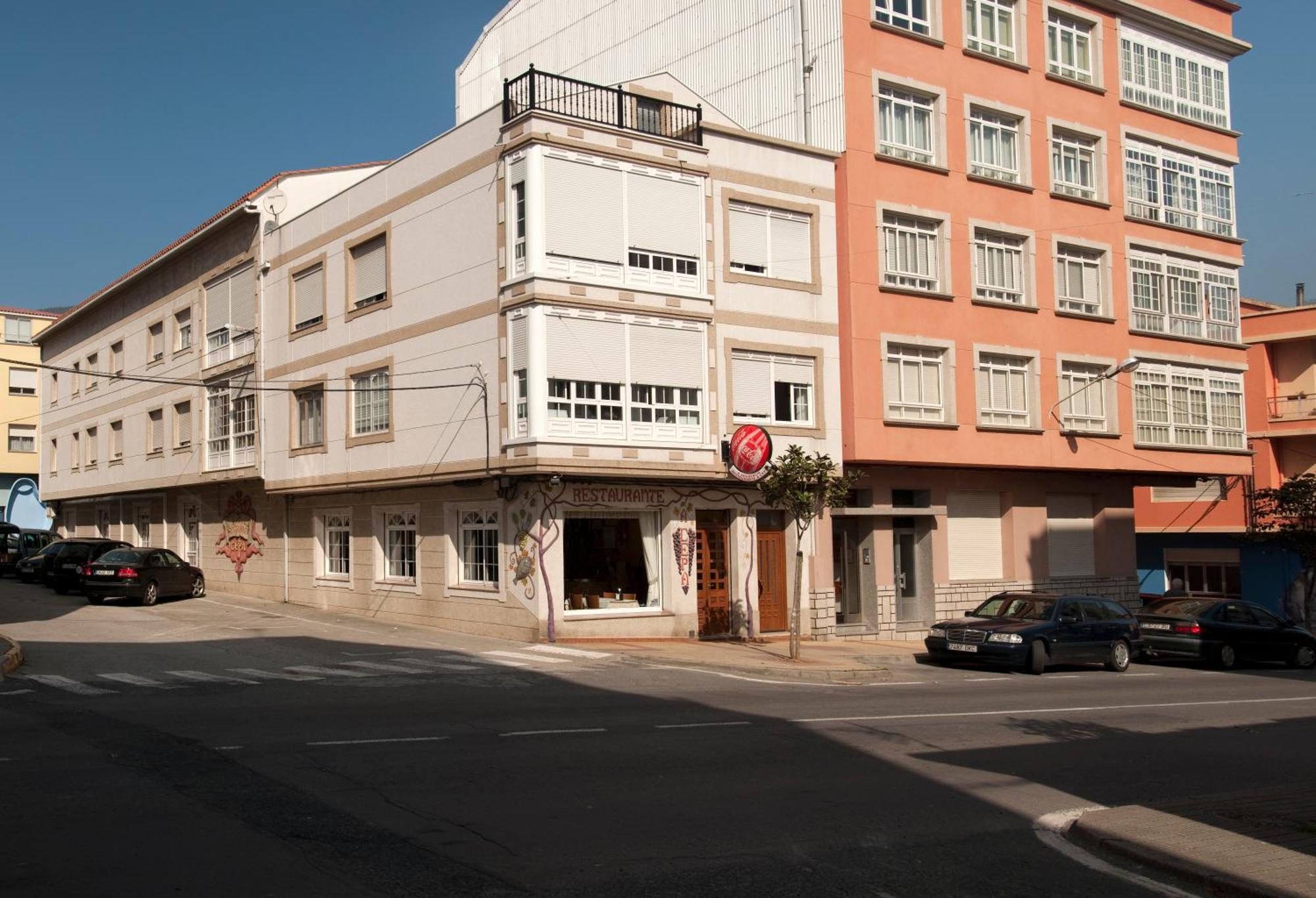 Hostal Restaurante La Cepa Cariño Exterior foto